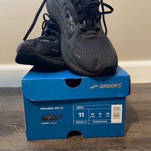 Men’s Brooks Adrenaline Black Size 11